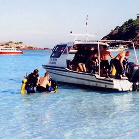 Coral Redang Island Resort Buitenkant foto